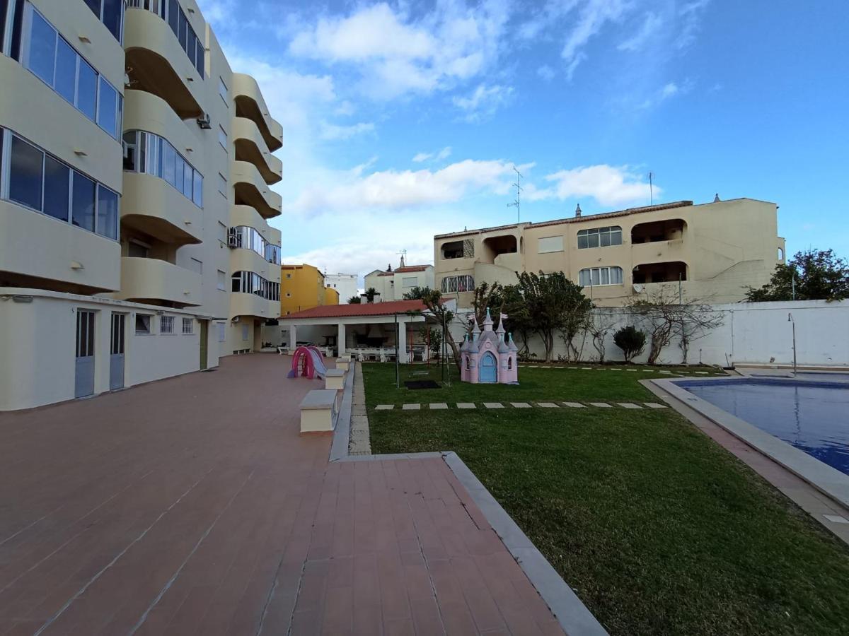 Love Shack Flat In Quarteira Center 외부 사진